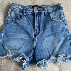 Monkey ride Jean shorts